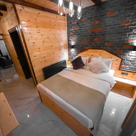 Bed & Breakfast Abant Zuemruet Dag Evi Dereceoren