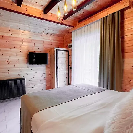 Bed & Breakfast Abant Zuemruet Dag Evi *