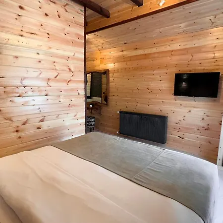 Bed & Breakfast Abant Zuemruet Dag Evi Dereceoren