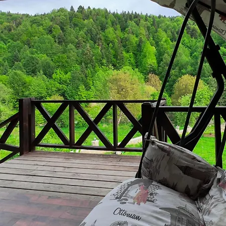 Bed & Breakfast Abant Zuemruet Dag Evi